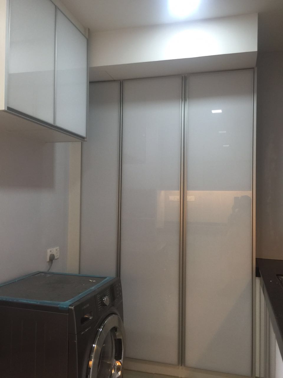 9863 - Aluminium Framed Cabinet Door | Kasity Malaysia